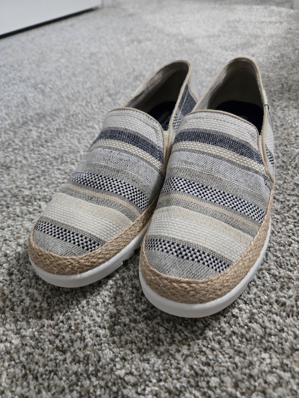Bob's From Skechers Memory Foam Slip-On Espadrilles in Beige, Size 7.5
